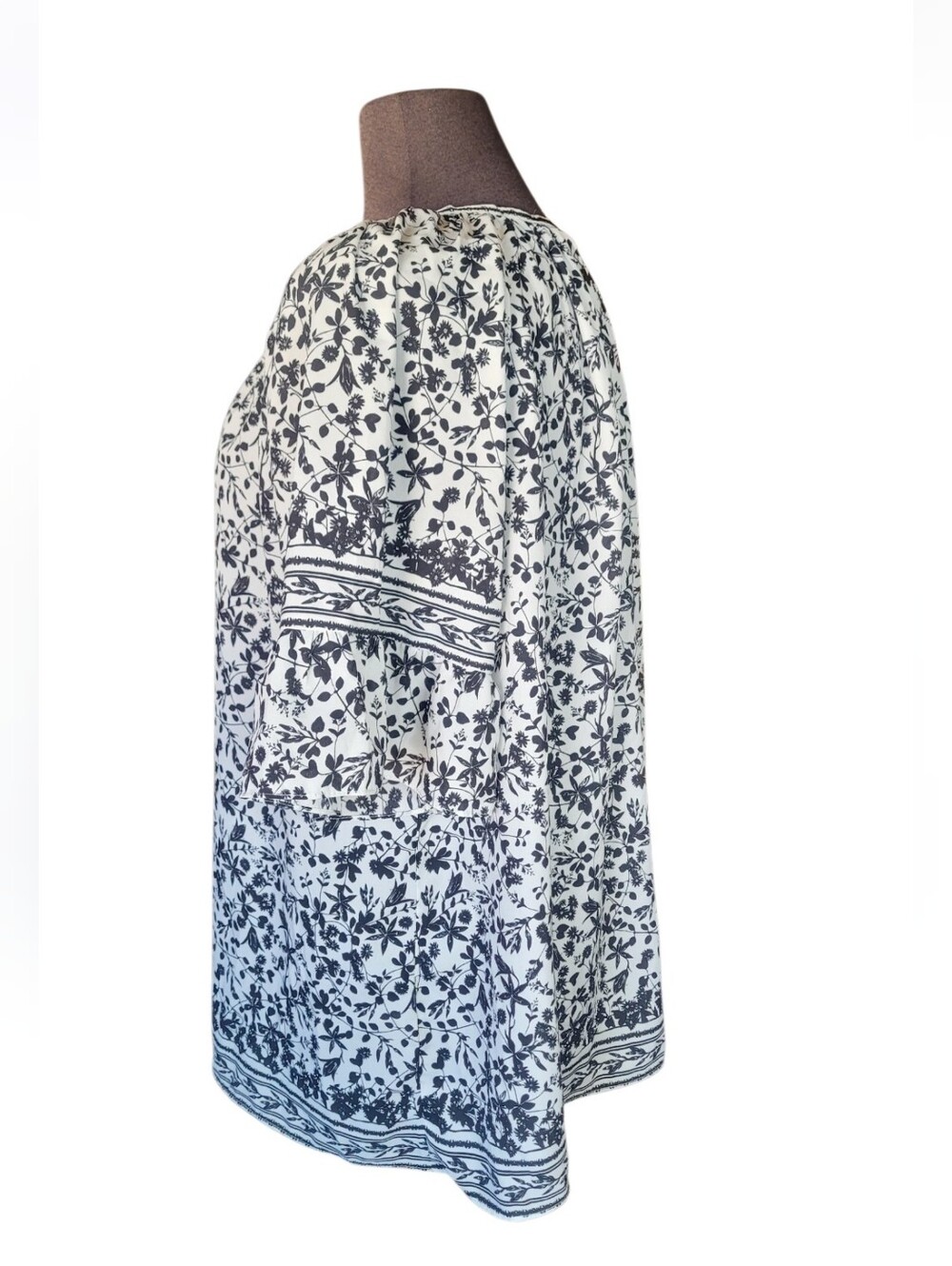 Max Studio Women’s Black & White Floral Peasant Top - Picture 9 of 13